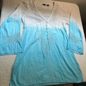 Ombré white/ light blue long shirt